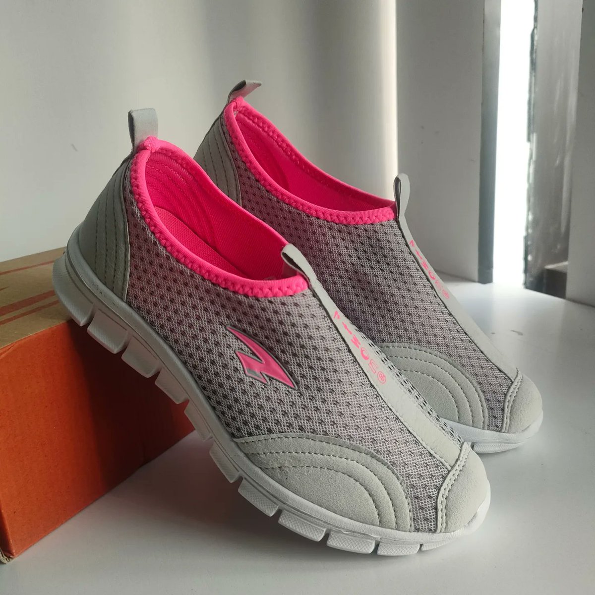 millie_macharia's tweet photo. Twone sneakers
Kes.3000
Available sizes 37,38,39,40,41
Nairobi platinum plaza along Tomboya street 📞0795384774/0710640322
#remooscrubs https://t.co/BcbdK5pLrY