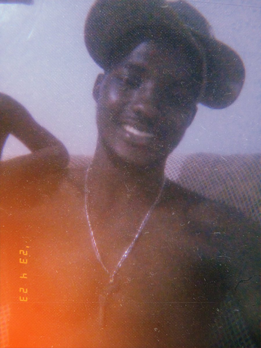 Eric0748810's tweet photo. Niko ngwenya nad*nyad*n*ya
   @youngpuffy https://t.co/8zPZg6TR0D