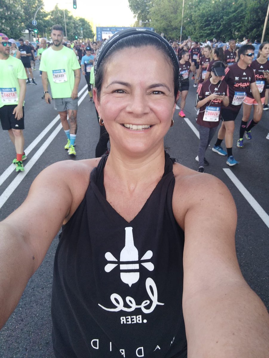 beebeermadrid's tweet photo. THE BEST TEAM🐝

Felicitaciones a Marlene y Mamen, parte de nuestro equipo, por su participación en el #RNRMadrid 🔥🔥🔥

#madrid @RNRmadmaraton #rnrmadmaraton #craftbeermadrid #maratonmadrid #craftbeer #domingo23 https://t.co/emAP7Mb07x