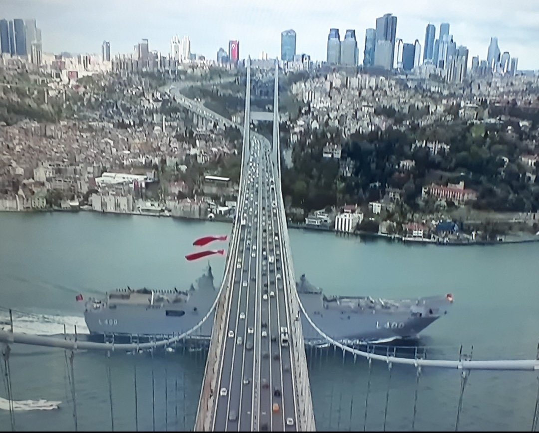 tozanizm58's tweet photo. Havada karada denizde dünden daha güçlüyüz 🇹🇷

Konya/Pirzola/Anıtkabir
Mustafa Varank/Oğlum https://t.co/4wpy2dt5rW