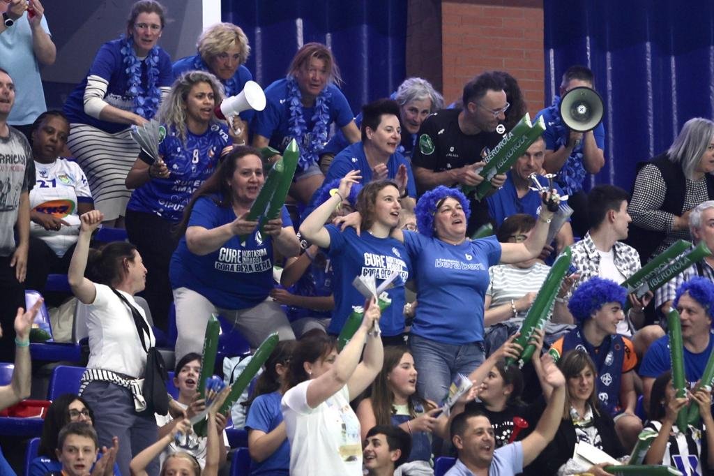 Iván Ruiz Etxabe tweet media