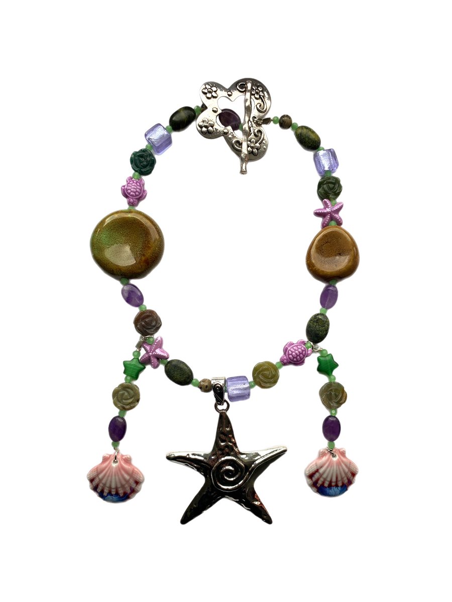 deathbybeads's tweet photo. 🤎🌊In celebration of #EarthDay I’ve made this NEW handmade Y2K inspired Starfish Necklace 🌊🤎 Message me if your interested in purchasing 🌊🤎#Y2K #Fairy #fairytale #fairytale #beach #Shell #StarfishClub #silverearrings #WhimsicalLadies #antique #handmadejewelry #Sustainability https://t.co/fmqzloPnsB