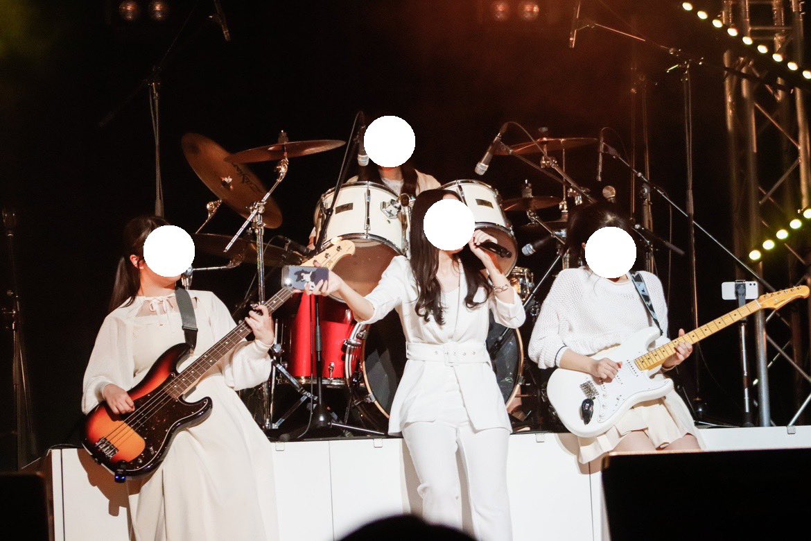 bloom_official_'s tweet photo. 第40回川越女子高校FOLK部定期演奏会-setlist-

SE1. オンリーワンダー/フレデリック
SE2. 罪と罰/椎名林檎
SE3. 高嶺の花子さん/backnumber

1. Mela!/緑黄色社会
2. No.1/DISH//
3. ラストソング/Official髭男dism
4. The Beginning/ONE OK ROCK
5. DAY X DAY/BLUE ENCOUNT https://t.co/oSn5qNDJvu