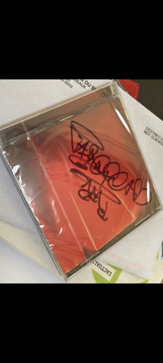 Merci <a href="/Itaa_95/">Itaa</a> j'ai bien reçu le CD vous régalez, maintenant a quand le retour des lives ?