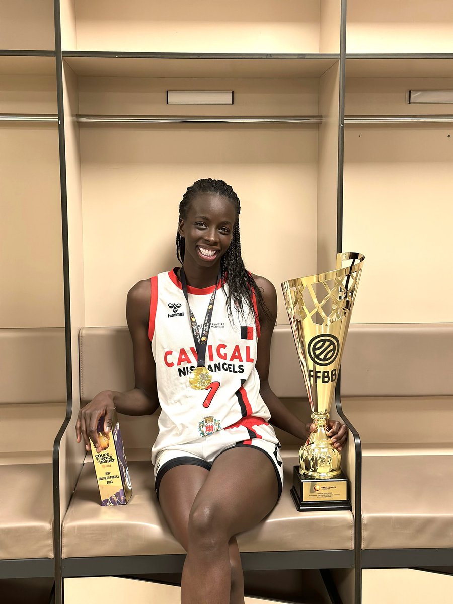 2018 avec La Tronche-Meylan, 2022 avec Monaco, 2023 avec Nice + titre MVP 

C’est Dieu qui donne ! Championnes de la coupe de France à Bercy 💪🏽🤲🏽❤️

Merci à tous pour tout le Love que vous m’apportez vraiment vous êtes les Best 🥹