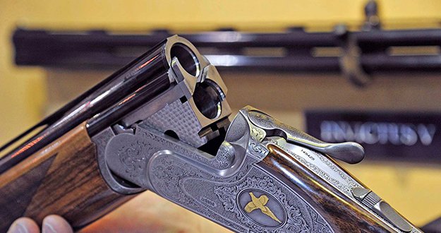 tuslances's tweet image. Caesar Guerini de manos de #Excopesa
tuslances.com/Material%20de%… @Excopesa @CaesarGuerini