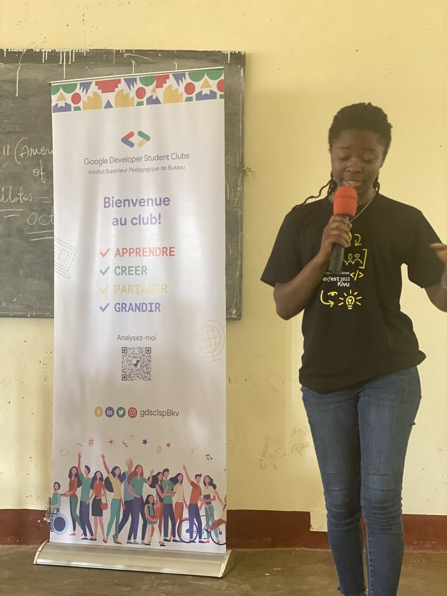 JamboWorld's tweet photo. #SST10 Semaine de la Science et des Technologies par #JamboWorld dans la Province du Sud-Kivu ville de Bukavu plus précisément à l’ISP-Bukavu avec la collaboration du Club des étudiants développeurs @GdscIspBkv 
#LEARN #CREATE #DEVELOP 
#CommunityConnect #ScienceIsFun 
#Science https://t.co/dNoKcBJf2y