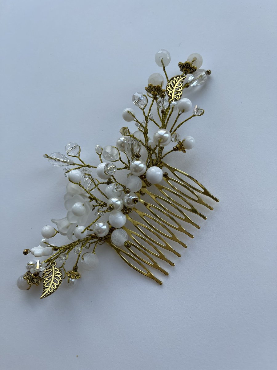NatigaArt's tweet photo. Jewelry for hair #jewelry #accessories #wedding https://t.co/Xlwzpl6WEB