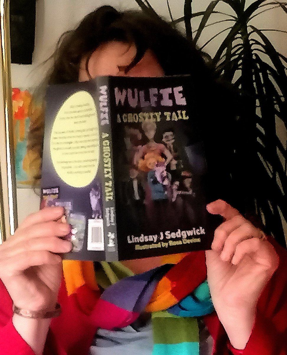 LJSedgwick's tweet photo. Happy #worldbookday to #writers and #readers, #dreamers and #storytellers! #behindeverybook is a #daydreamer, a #childwhowrote, a #childwhodreamt @WritersUnion_ie @CouncilWriters @KidsBooksIrel #wulfieseries #dadsreddress #writethatscript https://t.co/RjjoCfo5yJ