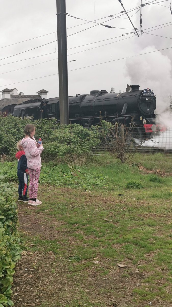 Poppymae watched the steam train this morning  before she went to park run <a href="/AspireSuite/">Aspire Suite</a> @InspireSuite @MccourtMiss