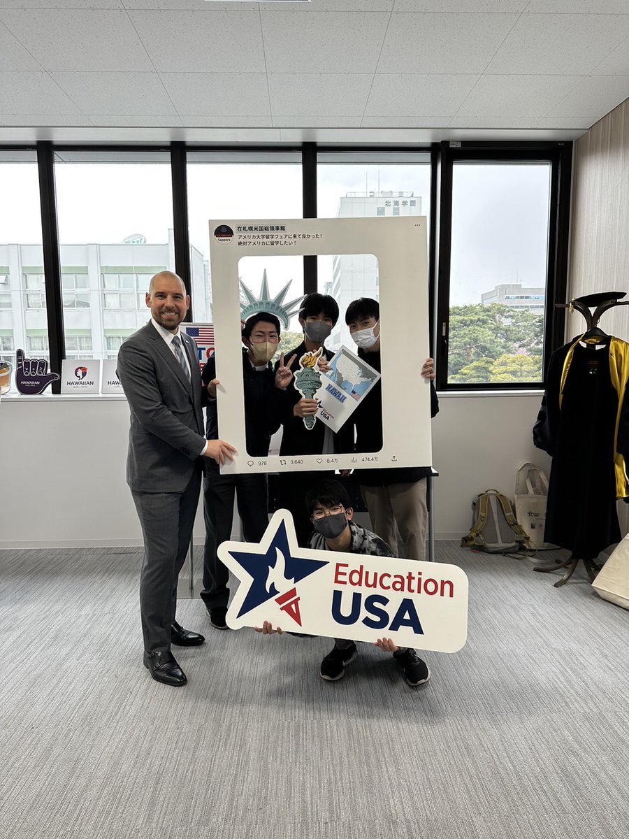 Yukikaze_Tech's tweet photo. 【イベント参加①】
 4/23(日)北海学園大学にてアメリカ大学留学フェアに@USConsSapporo様から招待を受け、参加してきました！ 
ここでは20を超えるアメリカの大学などのブースを設けられて��ます！ #アメリカ大学留学 #在日米国総領事館 #在札幌米国総領事館 #frc #中高生 #ロボコン #札幌Twitter会 https://t.co/MbceaqvRK8