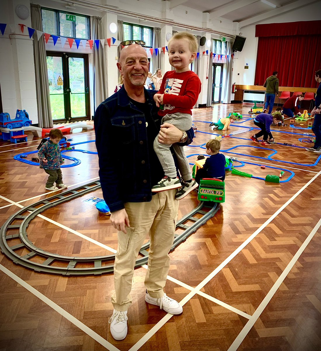 Kinners247's tweet photo. Brilliant morning at @Trainmasteruk 
playing with a ridiculous amount of trains. “Come on Grandad make the train noise!!!” And no I’m not the Fat Controller…… #grandad #wimborne #grandson https://t.co/fn7MM1qDQa
