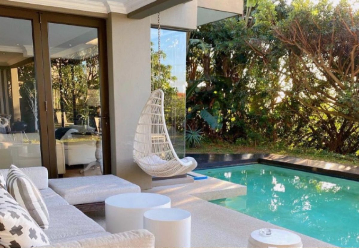 AdvoBarryRoux's tweet photo. You can now live in Dr Nandipha Magudumana and Thabo Bester’s Hyde Park mansion for R70 000 per month as it’s available on rent. https://t.co/zBGys8VVts