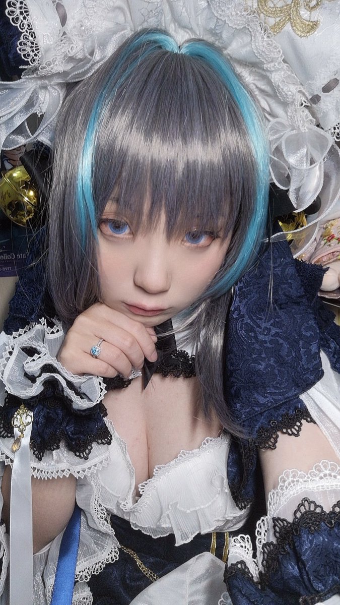 ineri_'s tweet photo. 发发小柴郡cos
（虽然不太像）

#アズールレーン
＃碧蓝航线
#AzurLane #柴郡 
#cosplay https://t.co/p9sboQwkNg