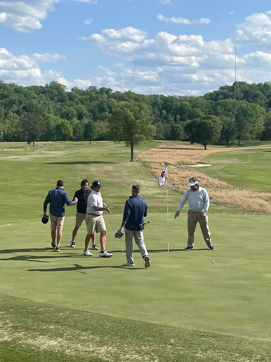 HolstonHillsCC's tweet photo. HHCC Member-Member created so much buzz, we are still talking about it! 

After the SHOOTOUT ended in a two-way tie, Davis &amp; Davis VS Kerley &amp; Ramsey. It went to a Playoff ⛳️ The Davis brothers prevailed &amp; became our Champions🏅 
#HolstonHillscc #McconnellGolf #MemberMember #Golf https://t.co/68JjngyA7d