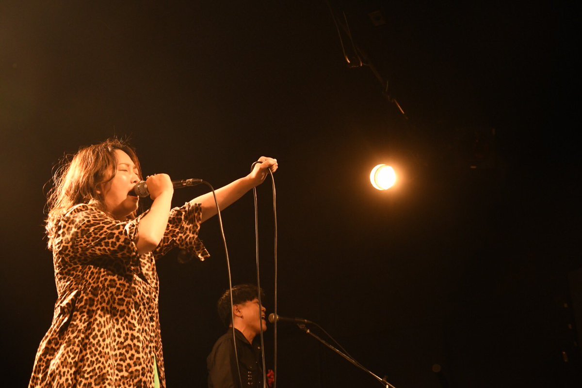 HijikimaruTaebe's tweet image. Swim in the JAM

ジュディアンドマリーの大海原、
みんなで必死に泳ぎました😊

憧れていたCBへ
やっぱり大好きなジュディマリで、
みんなで連れてってくれてありがとう！

@zuruo2 さん、お写真ありがとうございました

#ステレオ全開ズ #黒帯 #KiCo #イカれたラブマシーンズ