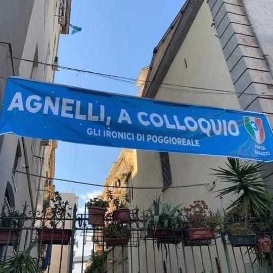 rosarioaceto's tweet photo. #agnelli #Andrea #Giuventus #imbroglioni #dagenerazioni #goliardiaportamivia #cosachecapitano #cacciati a calci in culo ......🤣🤣🤣🤣🤣 https://t.co/vMcwdnah7C
