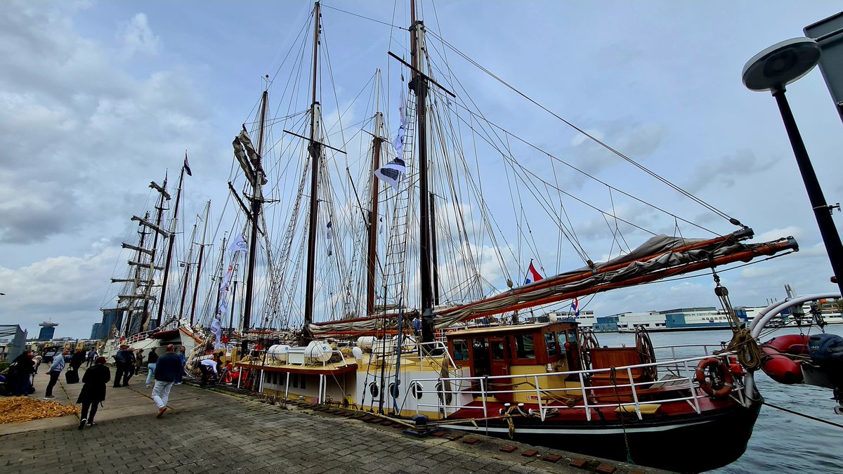 PersburoUNN's tweet photo. Finish #RaceOfTheClassics #JavaEiland #RaceOfTheClassics2023 Amsterdam https://t.co/UTxeeDO3ac