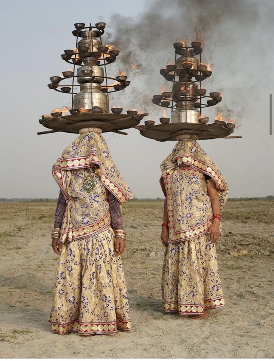 Charles Fréger《AAM AASTHA: Indian Devotions》
moom.cat/l/zFtgAr