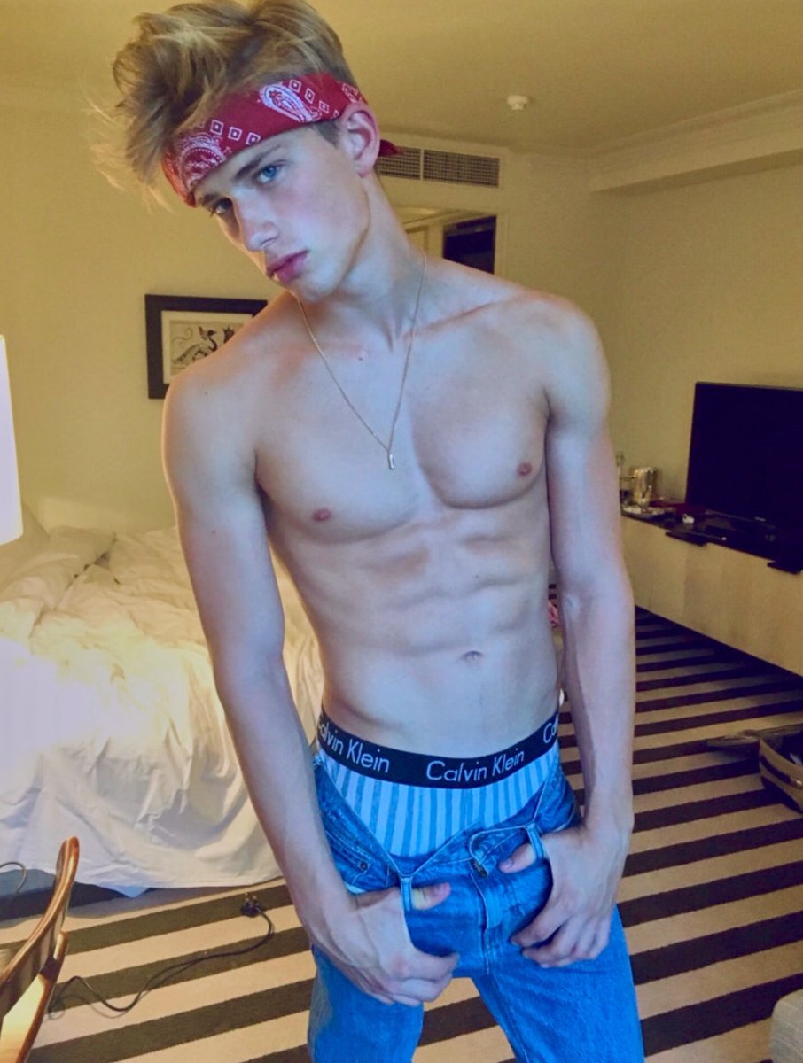 BoysWorld tweet media