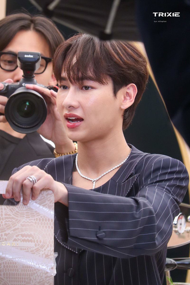 TRIXIE1995_'s tweet photo. 01042023 #BulgariSerpenti75xGun 

GunAtp x BVLGARI75th

— @AtthaphanP ᥫᩣ𓂃
#กันอรรถพันธ์ #GunAtthaphan
#กันอรรถพันธ์น่ารักกว่าที่คิด https://t.co/vsvK9hbOUg
