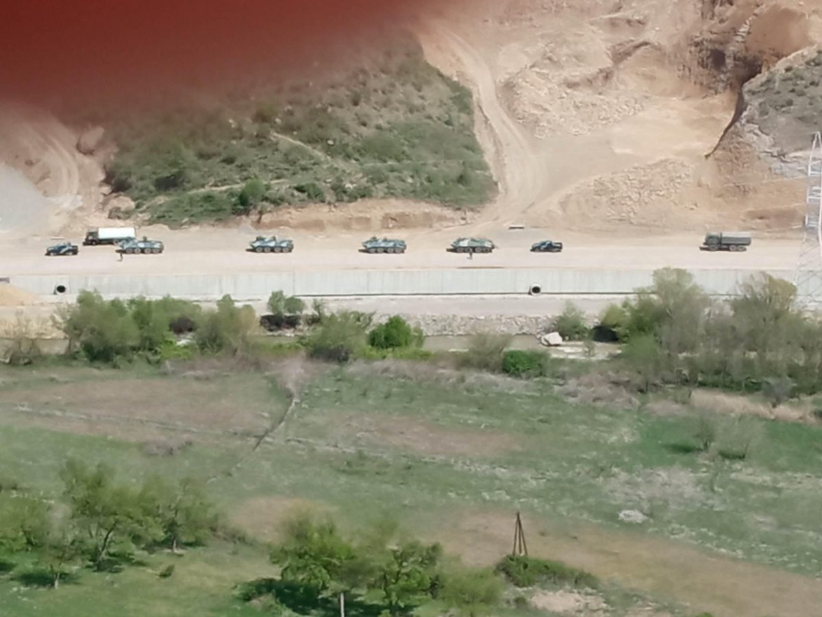 CineSeda's tweet image. Aliyev is shutting down the #LachinCorridor at this very moment ‼️ all the agreements and negotiations have been in vein as we warned so many times. Azerbaijan takes over the corridor with heavy military presence while Armenia is busy with the #EWC2023 ! #SanctionAzerbaijan