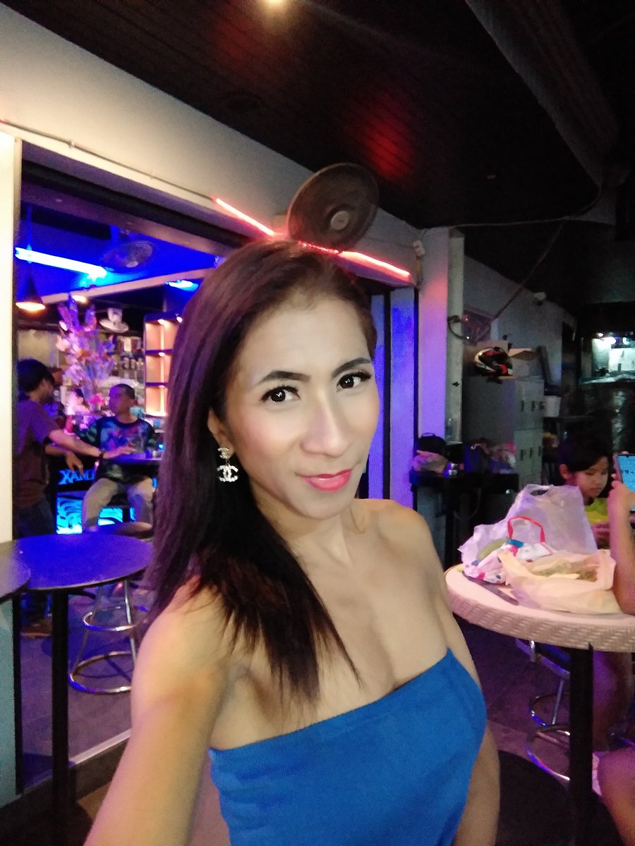 momencolourgray's tweet photo. #โสดๆโหมดอยากได้จุกๆ!!!😜😘🥃🍺🤟👌 https://t.co/TKFoKe6zmw