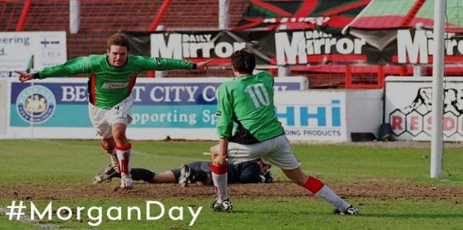 GlensChels's tweet photo. 🎶 "you do the Alan Mannus and you palm it out, that's what it's all about...."🎶 ♥️💚🖤 #MorganDay https://t.co/60TPFcAUQs
