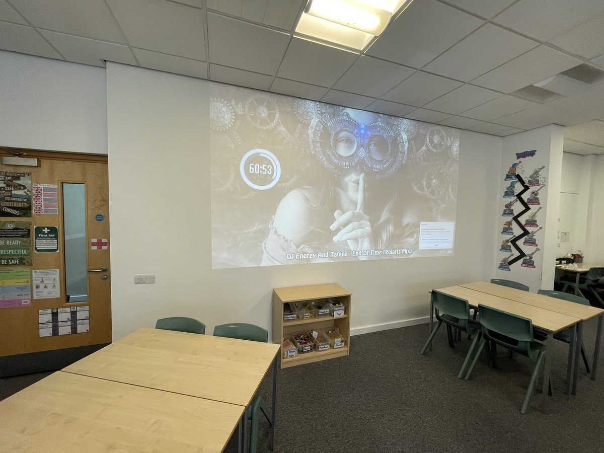 Education_IT's tweet photo. A beautiful classroom… @wardgreenschool #JobPride https://t.co/6nqp3bcPon