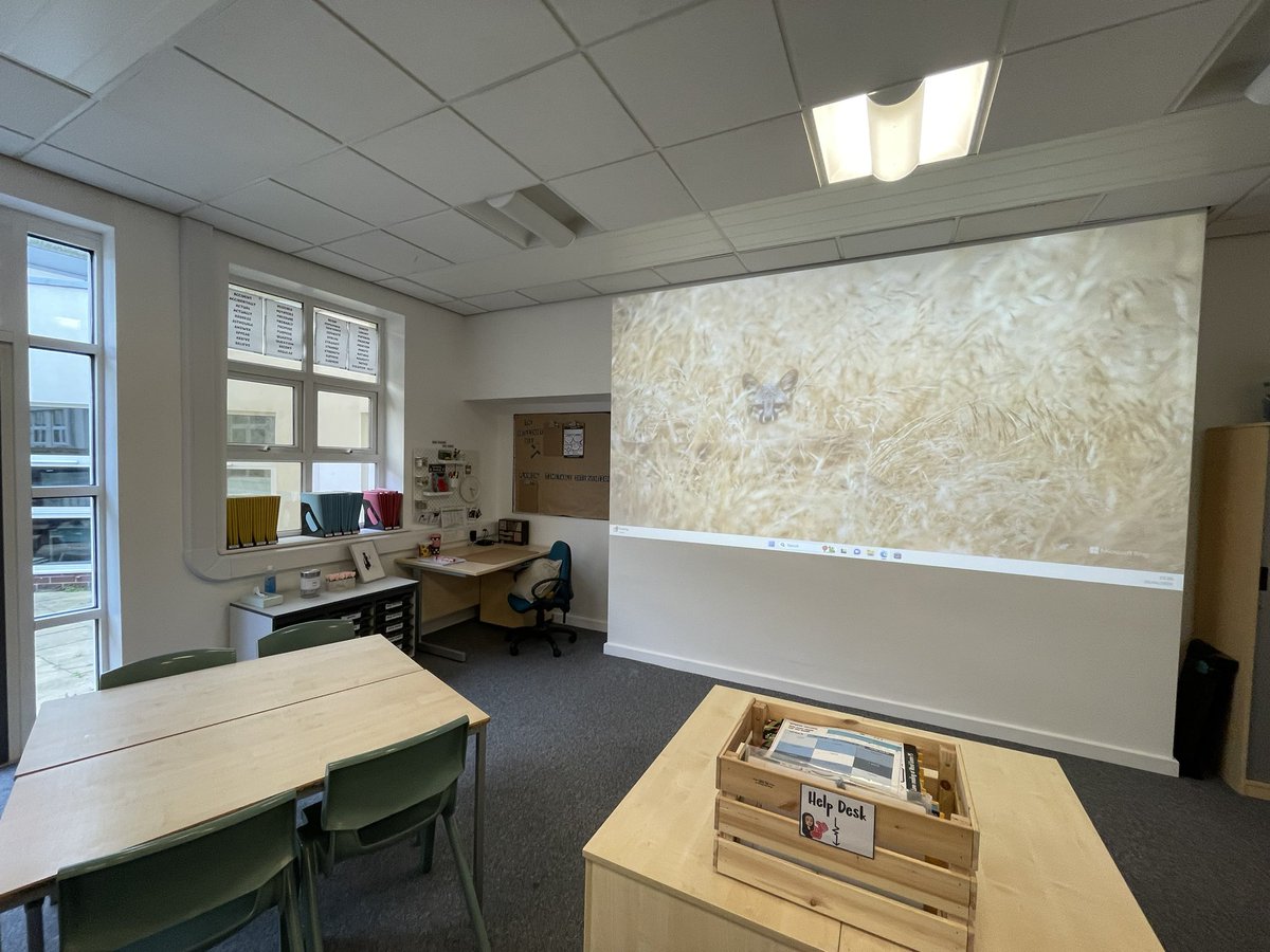 Education_IT's tweet photo. A beautiful classroom… @wardgreenschool #JobPride https://t.co/6nqp3bcPon