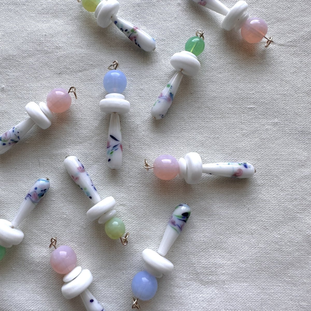 WaterBearClayCo's tweet photo. 22% off on the entire site (https://t.co/ewsrF7I2Gi), no code needed! ends at midnight eastern time! ✨ https://t.co/X8ihderqsu