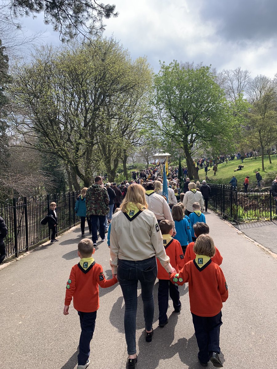 WYP_SallyB's tweet photo. Lovely weather today at Beaumont Park for the @wyscouts parade. Lots of engagement with Squirrels, Beavers, Cubs, Scouts &amp; Explorers from Huddersfield. 
Kirklees @WYP_Cadets were wonderful as usual and enjoyed it too! 
Happy #StGeorgesDay 🏴󠁧󠁢󠁥󠁮󠁧󠁿 https://t.co/d0MVkyN3RW