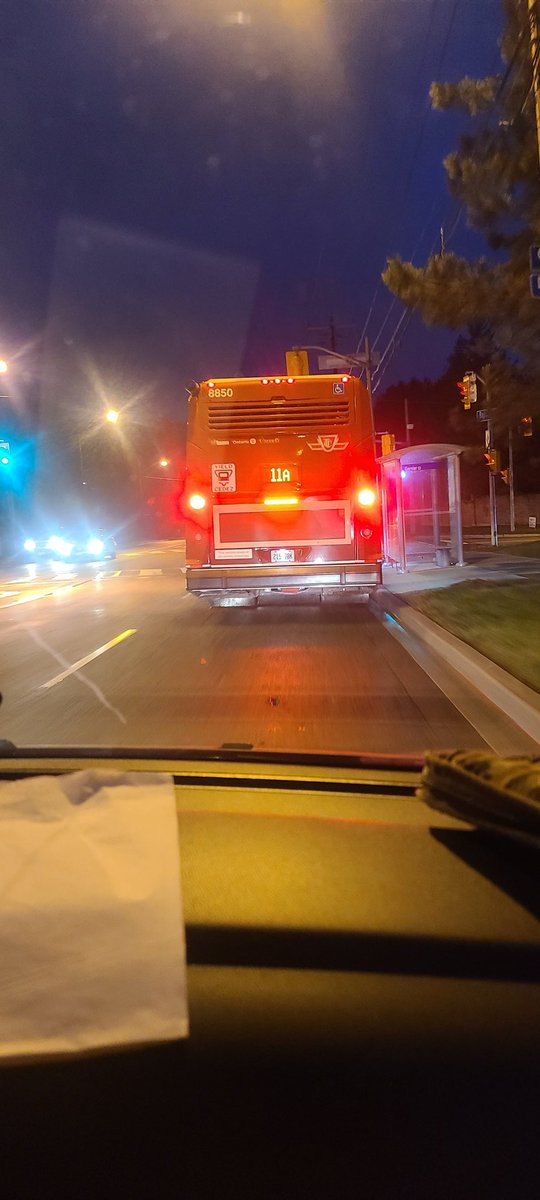 Renoversity's tweet photo. @TTCNewsroom 
Why are TTC busses doing 80 kph  in 50 kph zones?
Are they equipped with magical brakes to stop these massive 30 thousand pound vehicles on a dime? 
This isn't the first time I've seen this. https://t.co/5Xb4M8HFzD