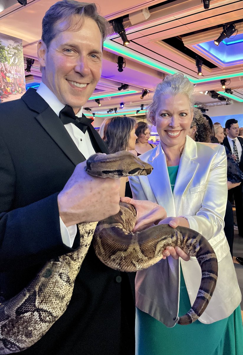 DrOceanJulie's tweet image. Making new friends at #ECAD2023 ⁦@ExplorersClub⁩ #EarthDay #ECAD