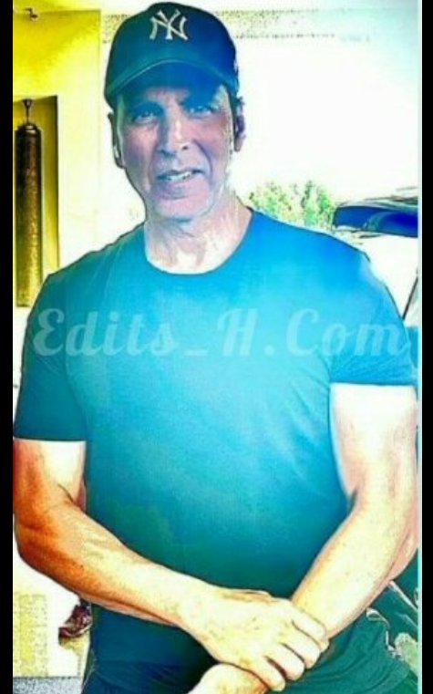 #AkshayKumar  Physique is unmatchable and tagdi Biceps for   #BMCM 💥  

#BadeMiyanAkshaykumar