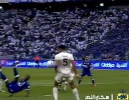 Thamerbinrakkan's tweet photo. الهلال ثابت والبقيه متحركون 💙🇸🇦🙏 https://t.co/l48pvgw2gW