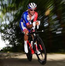Coureursoublies's tweet photo. Benoit VAUGRENARD 🇫🇷

Jour de Doyenne donc hommage à celui qui a longtemps été notre meilleur coureur sur les Ardennaises.

Il fait toute sa carrière à la FDJ. En début de carrière, il est d'abord tourné vers le chrono (champion de France 2007, 5e du prologue du Giro en 2004). ⬇️ https://t.co/pwge7FCDJ7