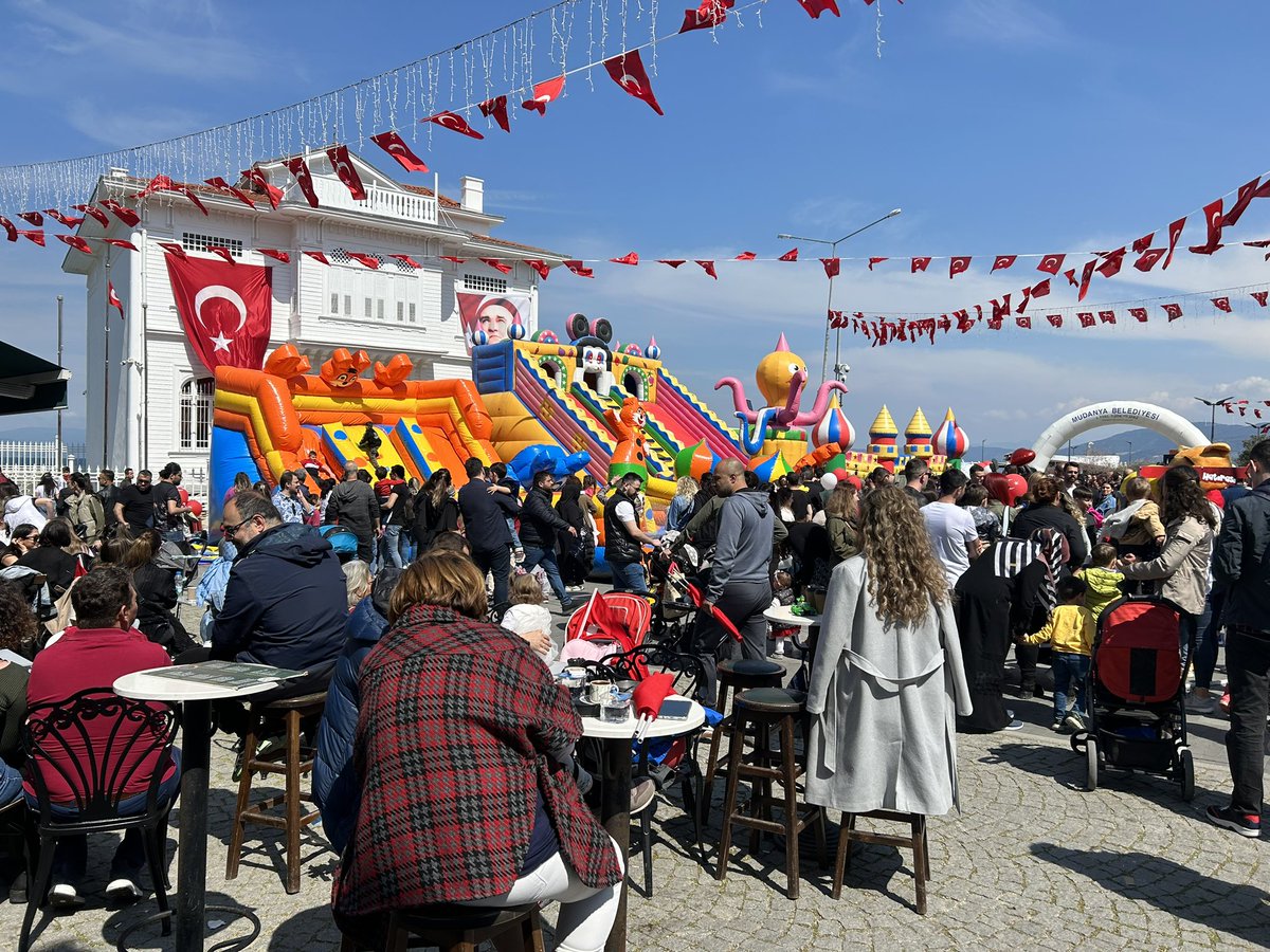 23 Nisan Ulusal Egemenlik ve Çocuk bayramımız kutlu olsun 🎈🇹🇷