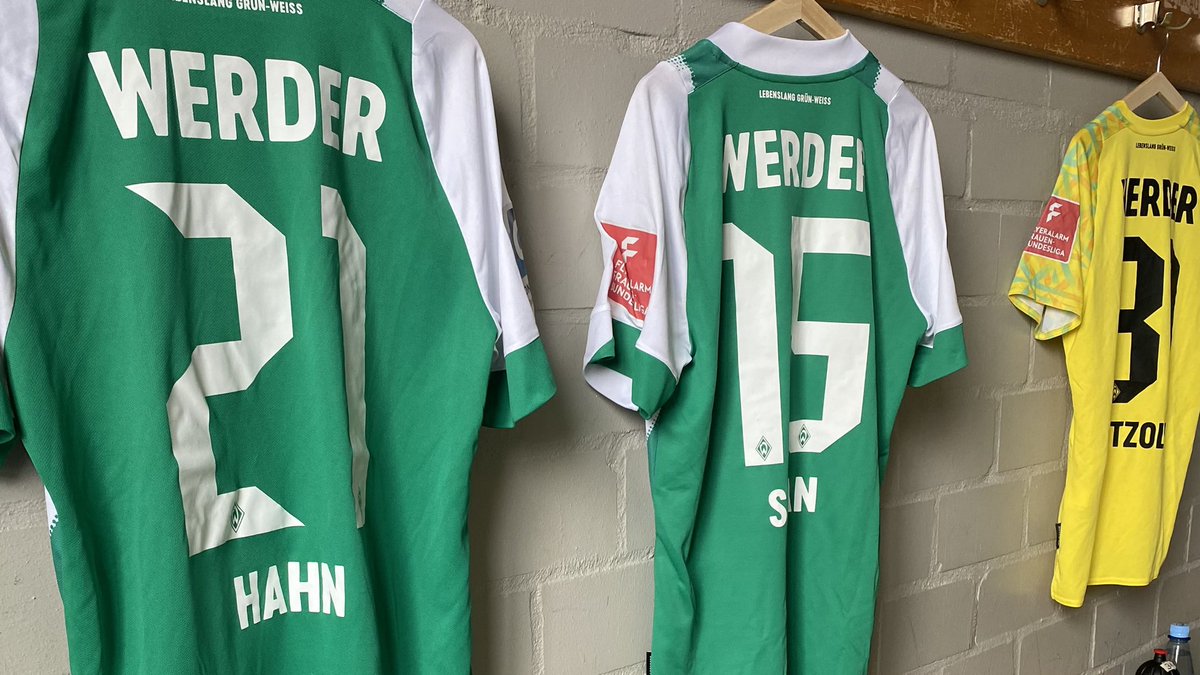 werderfrauen's tweet photo. Kader-Rückkehrerinnen. 🙌🏻
Willkommen zurück, Kathi #Schiechtl & Chiara #Hahn.
#SVWSVM | #Werderfrauen | #Werder https://t.co/Jx4fmbzgZB