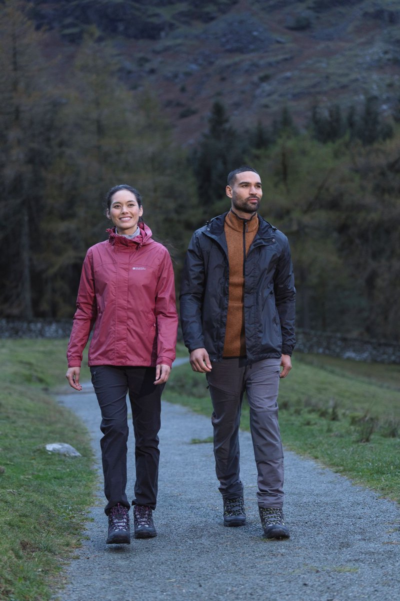 Choosing the best waterproof jacket for you is essential 🌧️

Our waterproof jacket guide outlines waterproof ratings, important features such as breathability and technical terms to help you find the right jacket for your next adventure 🏕️

Read now: bit.ly/MW_TW_Waterpro…