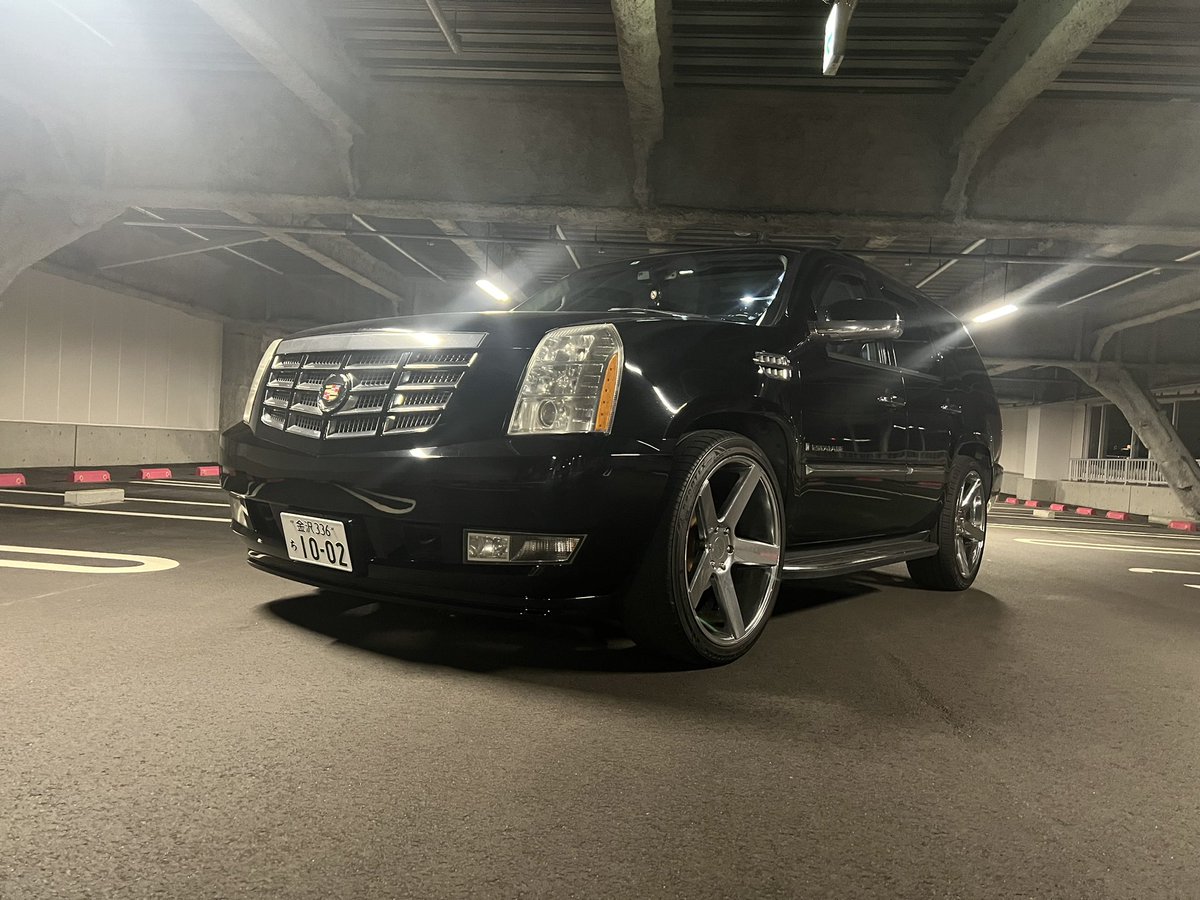 M56Yuuichi's tweet photo. #エスカレード
#車売ります https://t.co/Z7aDIRoBAn