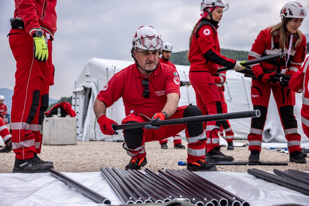 Dalle simulazioni di minacce chimiche, biologiche, radiologiche e nucleari, all’allestimento di presidi sanitari e strutture d’emergenza, come il modulo Eru Base Camp e Wash.