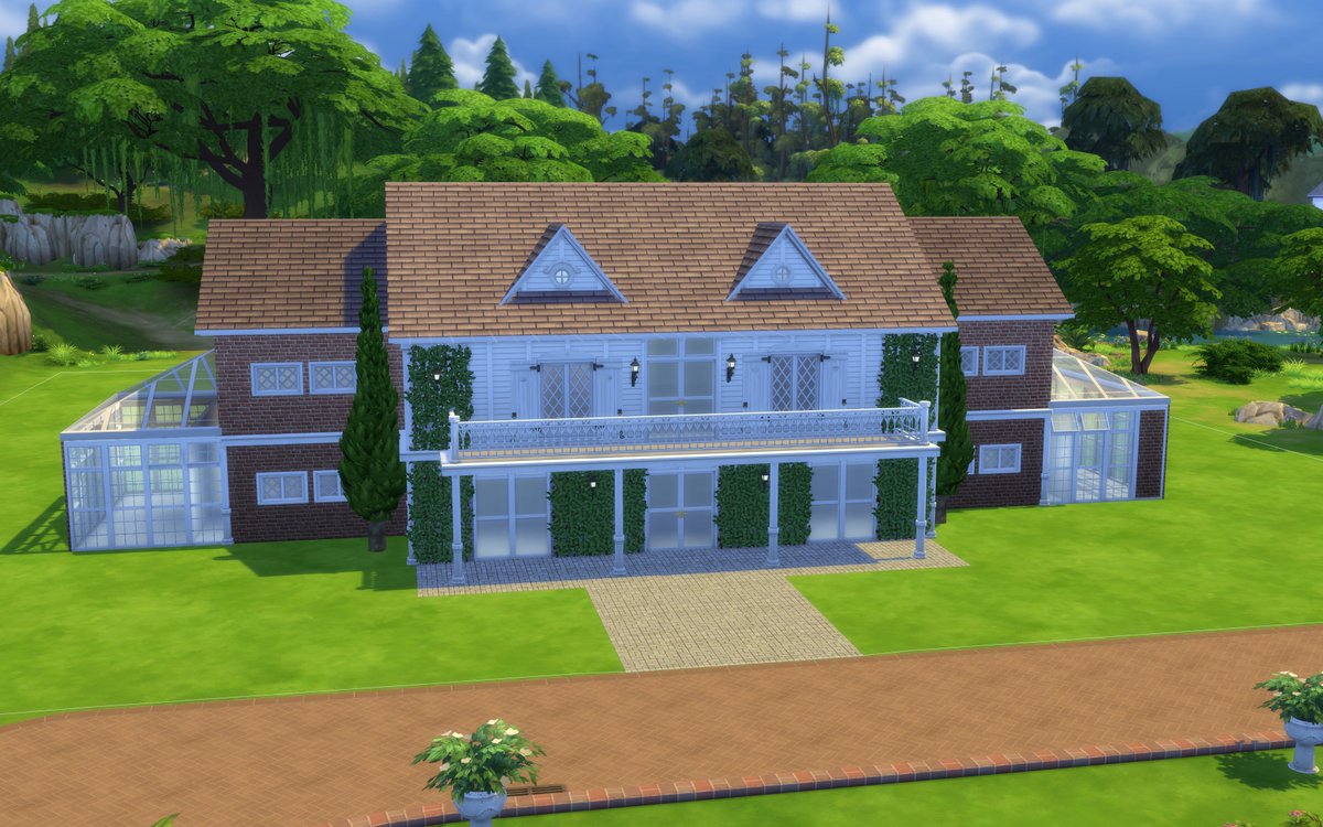 jackofallgames7's tweet photo. I hate when you have a vision in your head, and for you go round in circles because nothing you do seems to fit what you have in mind. The amount of times the facade of this house has changed and I literally cannot figure out why Iโm unhappy with it ๐ #NotABuilder https://t.co/l3bDQlq1tY