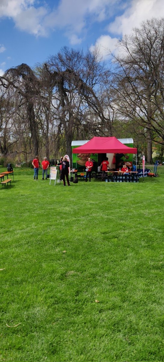 GSchwabingwest's tweet photo. Spiel und Spaß im Luitpoldpark https://t.co/ymCIsYV4pE