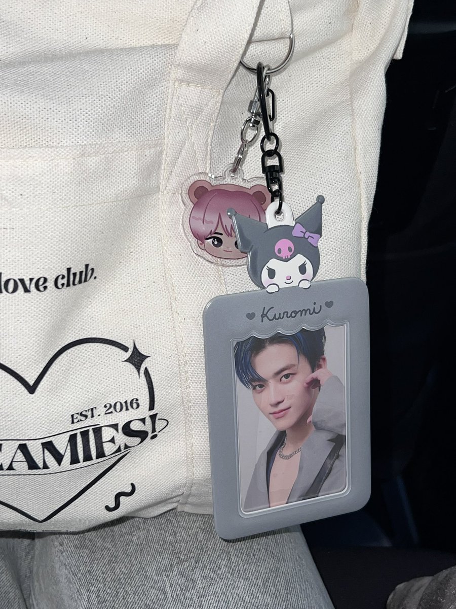 rjaeprio's tweet photo. ⠀
( 🤍 : #boughtby14s. )

✴︎ from, @0112studio. #0112feedbacks.

one of my most-awaited parcels arrived a few days ago! i went out the whole day and tested the quality, and as expected, it was nice. received mine in its best condition, too! thank you so much. 🩶
⠀ https://t.co/BK6dyfXe3N