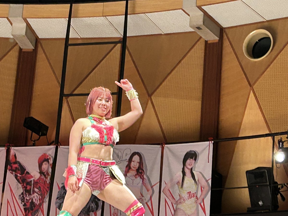 BotakKumis's tweet photo. @marvelousMio お疲れ様でした
2日とも良い試合でした
写真撮りたかったけど
試合に夢中で入場しか撮れなかったし最後のマイクで泣いちゃった😣
後楽園も応援行きます！
#NoMioNoLife https://t.co/cJIglmvHFt