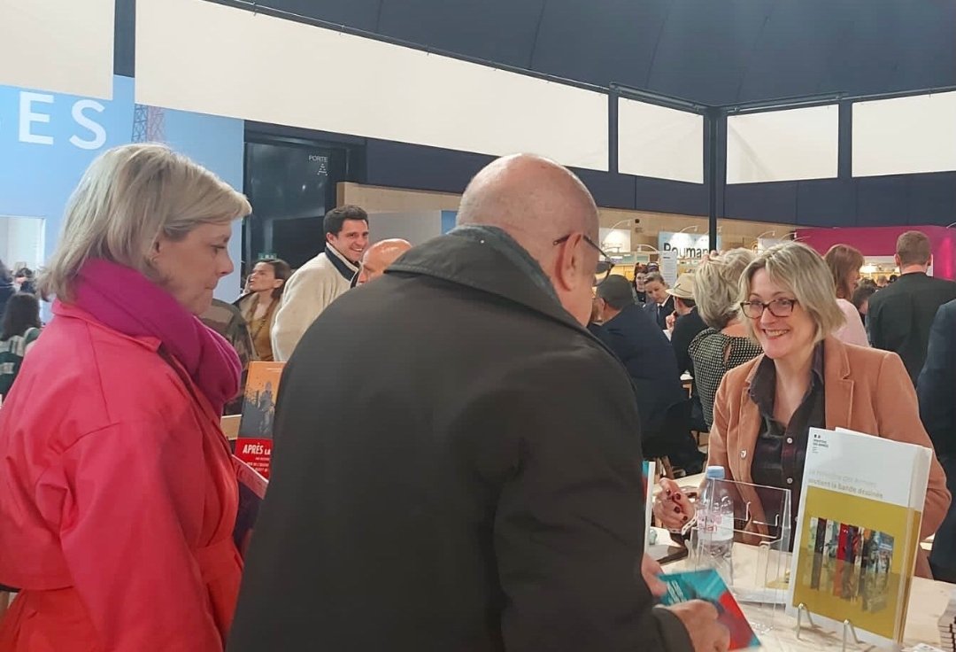 Agence_ID's tweet photo. Dernier jour du @festival_livre 📖. L'occasion de venir sur le stand A55 de @Armees_Gouv rencontrer @VirginieTournay auteure de la #RedTeamDefense et faire dédicacer vos ouvrages "Ces guerres qui nous attendent 2030-2060" jusqu'à 17h.
https://t.co/jVxV9I84LL
#LeMinarmSeLivre https://t.co/JX9Cb1RuYS