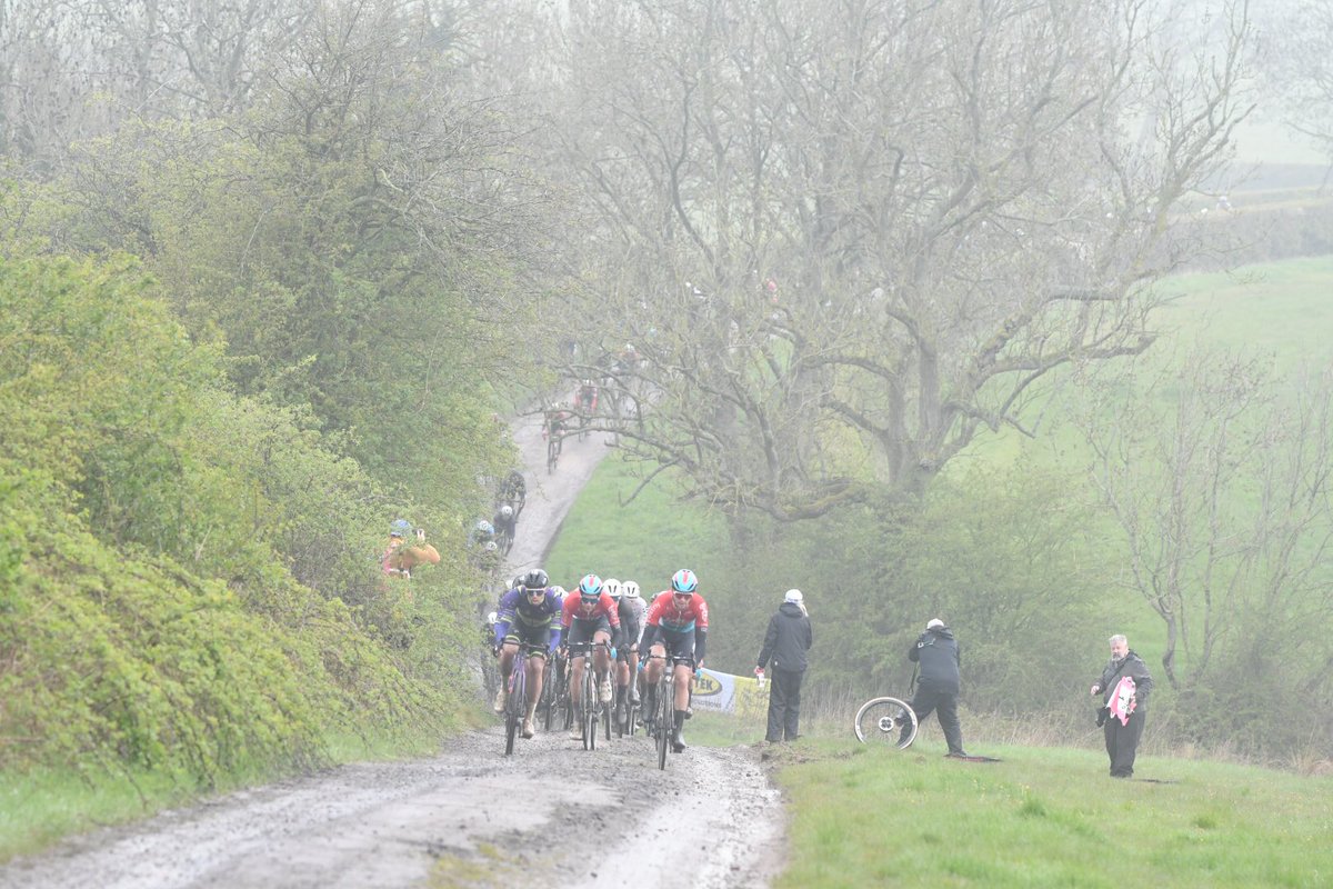 VeloUK's tweet photo. The race at Somerberg https://t.co/KNLRorHhPL