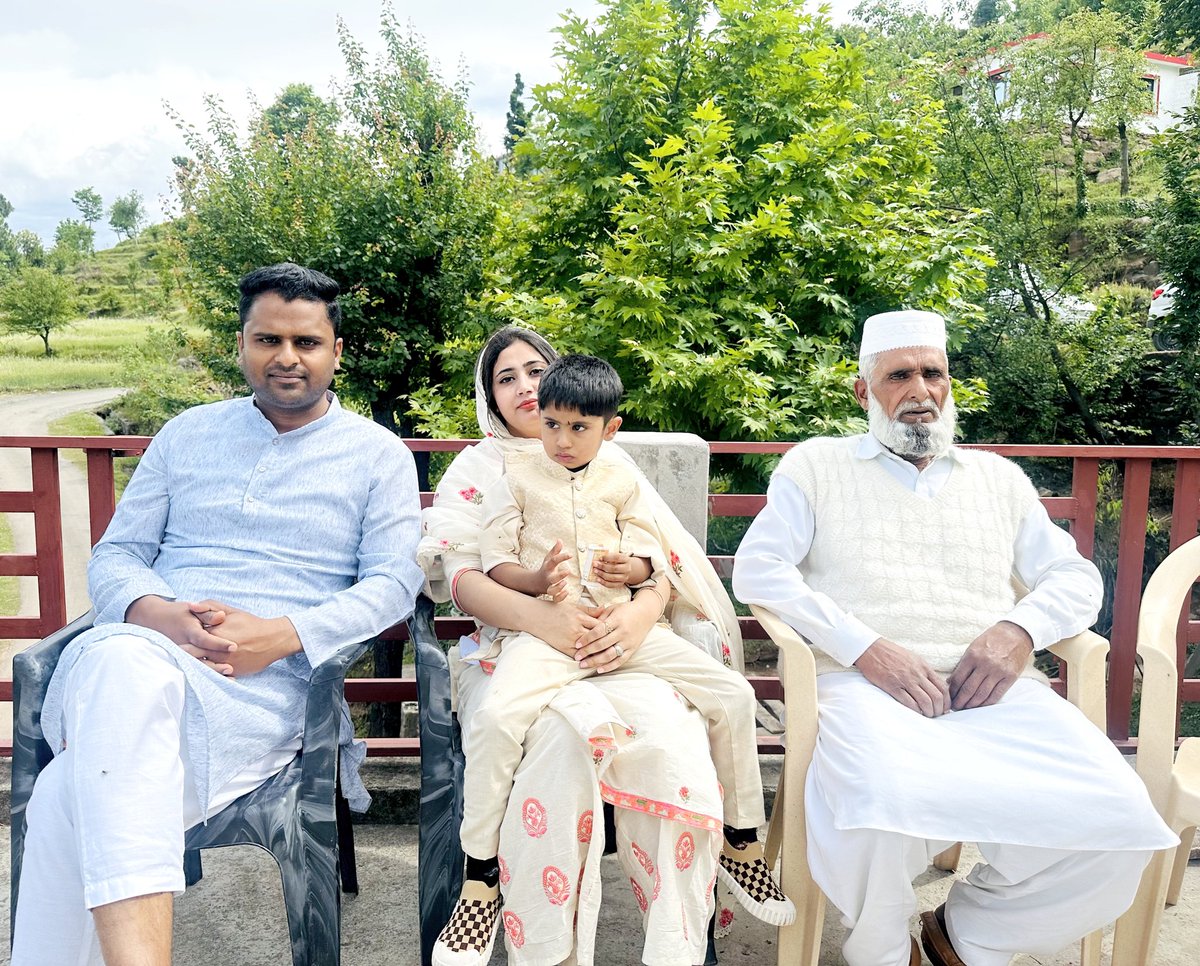 muhammad_shoket's tweet photo. Eid Mubarak🌙 https://t.co/AqQtdgxXni