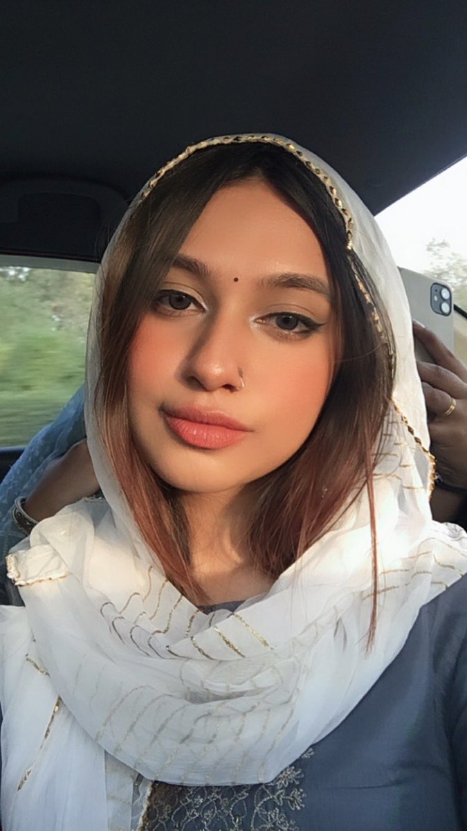 Pratchi 🌥 on Twitter: "Once a desi girl always a desi girl 🧿🤍"